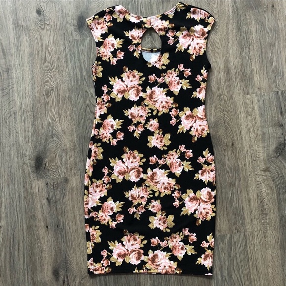 Floral Dress - Picture 3 of 5